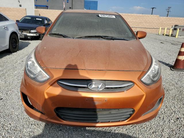 KMHCT5AE7HU327734 - 2017 HYUNDAI ACCENT SE ORANGE photo 5