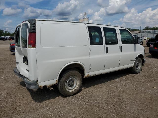 1GCFG25M421102945 - 2002 CHEVROLET EXPRESS G2 WHITE photo 3