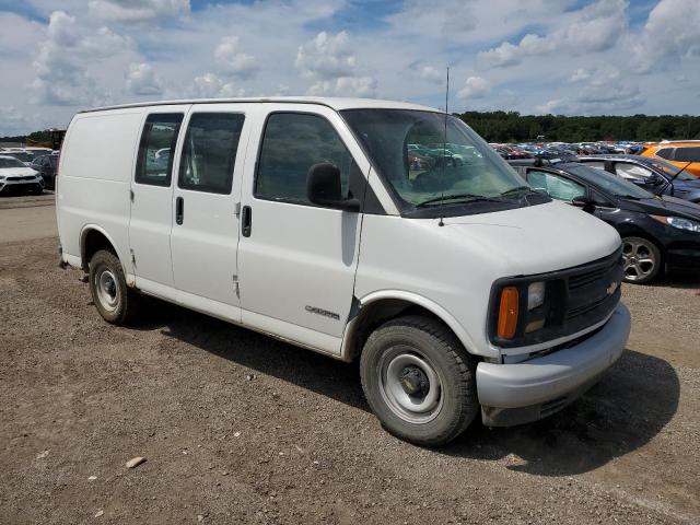 1GCFG25M421102945 - 2002 CHEVROLET EXPRESS G2 WHITE photo 4