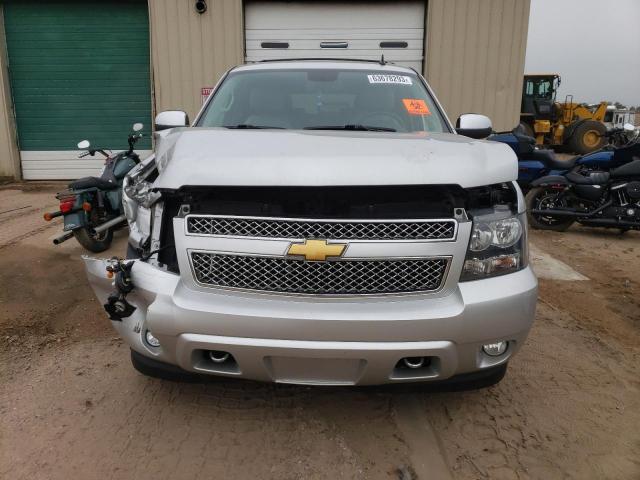 1GNSKAE00DR258030 - 2013 CHEVROLET TAHOE K1500 LS SILVER photo 5