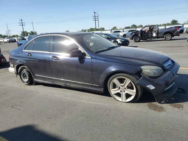 WDDGF8BB3BR142745 - 2011 MERCEDES-BENZ C 300 4MATIC BLUE photo 4