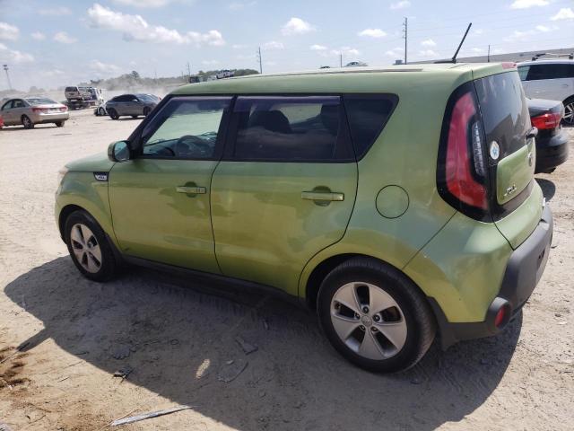 KNDJN2A25F7777937 - 2015 KIA SOUL EX GREEN photo 2