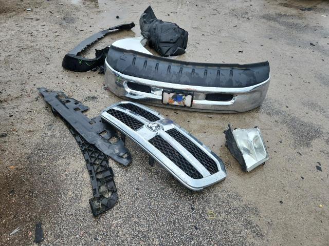 3C6JR6DG9JG186064 - 2018 RAM 1500 ST Белый фото 12