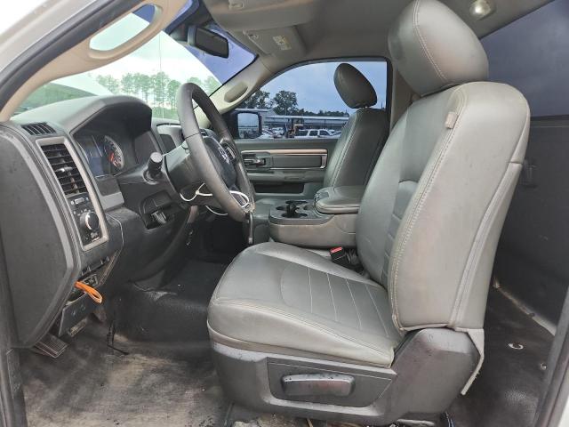 3C6JR6DG9JG186064 - 2018 RAM 1500 ST Белый фото 7