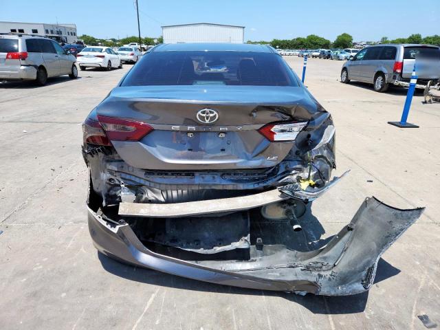 4T1B11HK6JU591524 - 2018 TOYOTA CAMRY L 灰色 照片 6