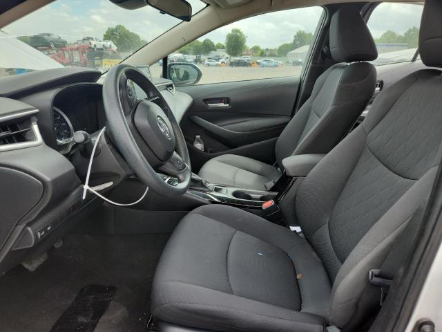 5YFEPMAE4MP257158 - 2021 TOYOTA COROLLA LE SILVER photo 7