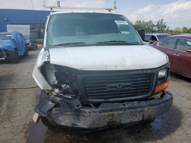 1GTGG25C881161985 - 2008 GMC SAVANA G2500 WHITE photo 5