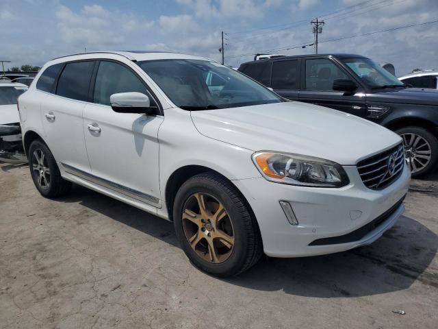 YV4902RK0F2678345 - 2015 VOLVO XC60 T6 PREMIER WHITE photo 4