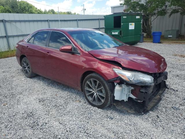 4T1BF1FK5HU735935 - 2017 TOYOTA CAMRY LE RED photo 4