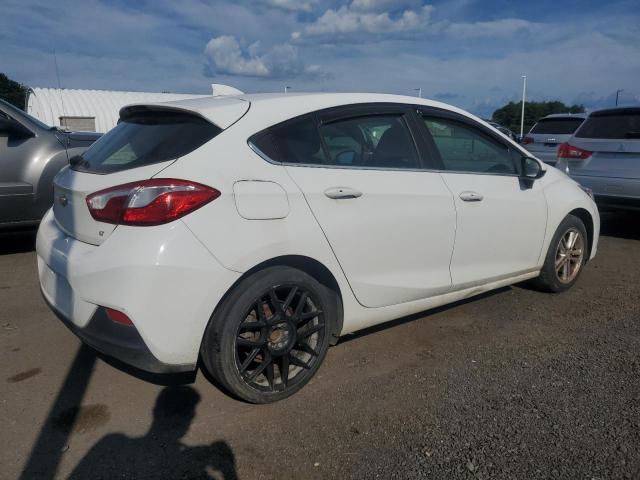 3G1BE6SM8JS570618 - 2018 CHEVROLET CRUZE LT WHITE photo 3