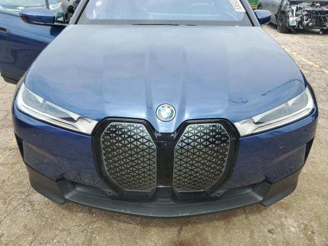WB523CF0XRCP88320 - 2024 BMW IX XDRIVE50 BLUE photo 12