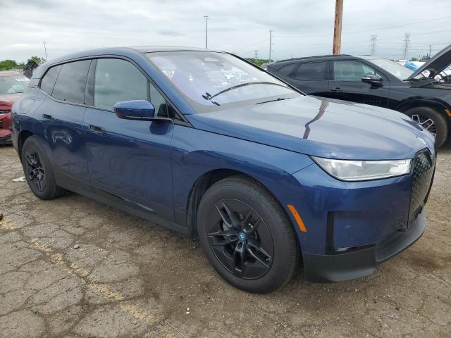 WB523CF0XRCP88320 - 2024 BMW IX XDRIVE50 BLUE photo 4