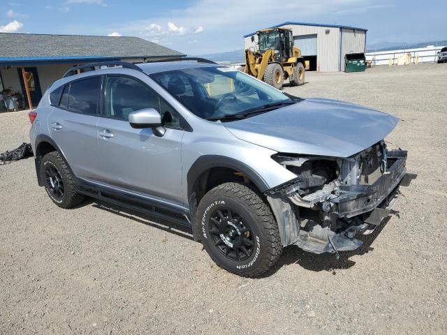 JF2GTABC9J9202109 - 2018 SUBARU CROSSTREK PREMIUM Silber Foto 4
