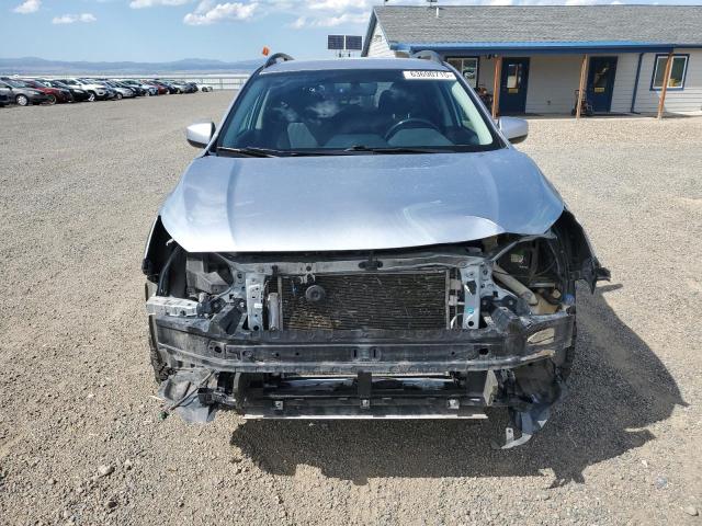 JF2GTABC9J9202109 - 2018 SUBARU CROSSTREK PREMIUM Silber Foto 5