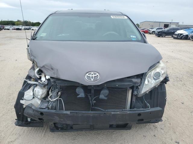 5TDKK3DC2ES430965 - 2014 TOYOTA SIENNA LE GRAY photo 5