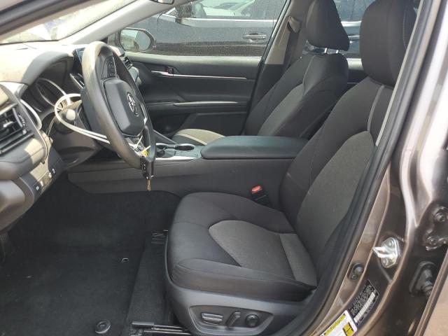 4T1C11AK3NU646080 - 2022 TOYOTA CAMRY LE 灰色 照片 7