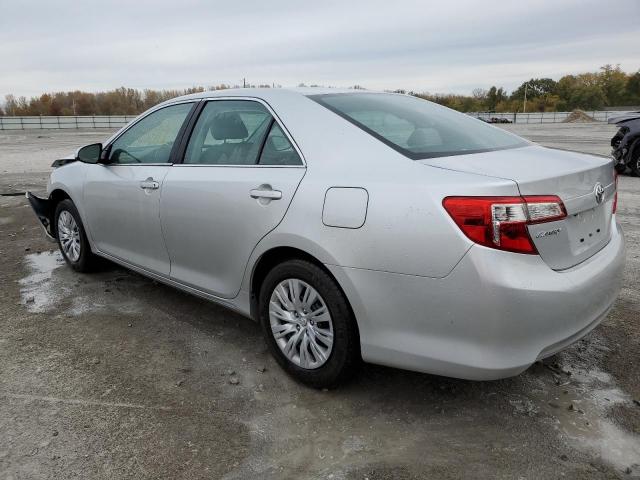 4T4BF1FK6ER443079 - 2014 TOYOTA CAMRY L SILVER photo 3