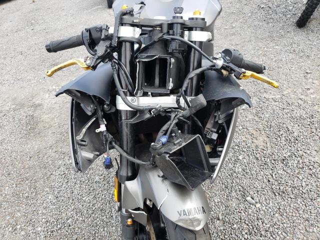 JYARJ16EXGA037165 - 2016 YAMAHA YZFR6 GRAY photo 9