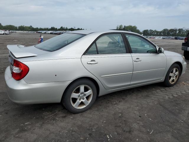 4T1BA32K64U502477 - 2004 TOYOTA CAMRY SE SILVER photo 3