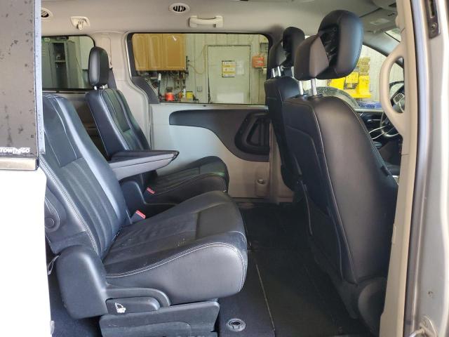 2C4RC1CG1CR395099 - 2012 CHRYSLER TOWN & COU TOURING L SILVER photo 11