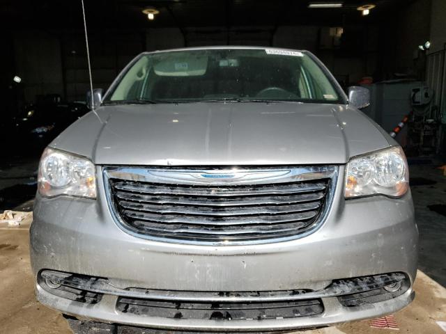 2C4RC1CG1CR395099 - 2012 CHRYSLER TOWN & COU TOURING L SILVER photo 5