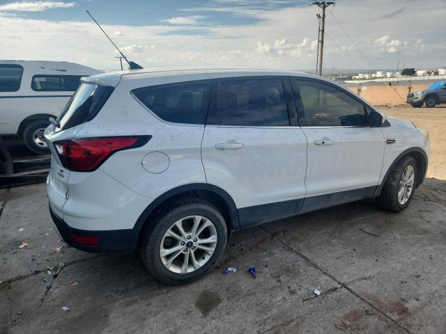 1FMCU0GD2KUB82494 - 2019 FORD ESCAPE SE WHITE photo 3