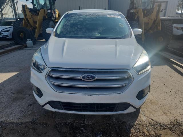 1FMCU0GD2KUB82494 - 2019 FORD ESCAPE SE WHITE photo 5