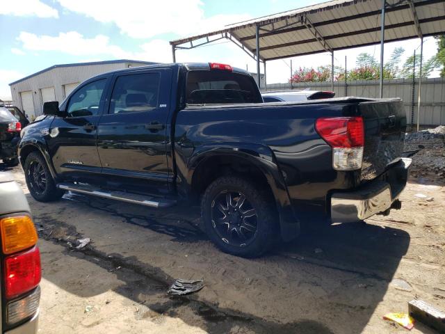 5TFEY5F17DX140782 - 2013 TOYOTA TUNDRA CREWMAX SR5 BLACK photo 2