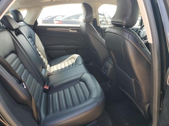 3FA6P0HD4JR160452 - 2018 FORD FUSION SE BLACK photo 10
