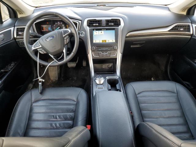 3FA6P0HD4JR160452 - 2018 FORD FUSION SE BLACK photo 8