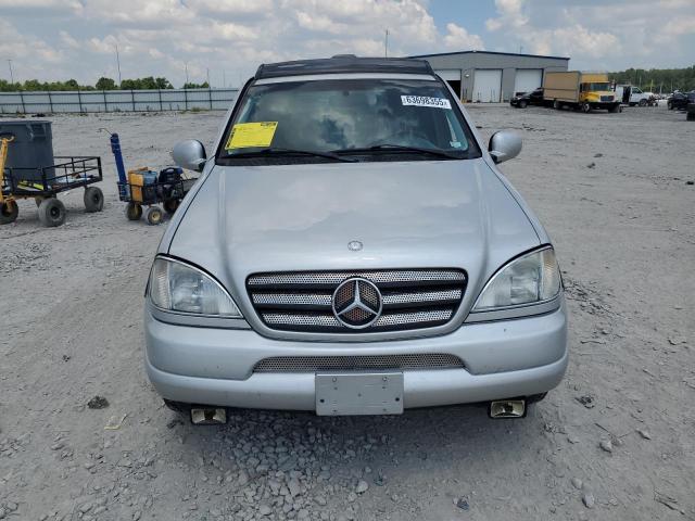 4JGAB72E5XA098183 - 1999 MERCEDES-BENZ ML 430 银色 照片 5