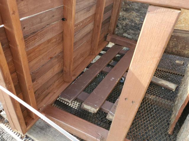 4YMUL0615DV014037 - 2013 CADK 4X6T BROWN photo 6