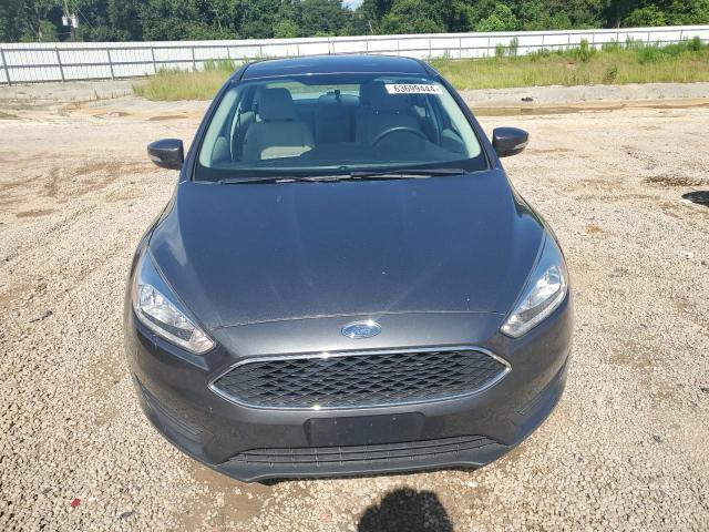 1FADP3FE8JL300084 - 2018 FORD FOCUS SE GRAY photo 5