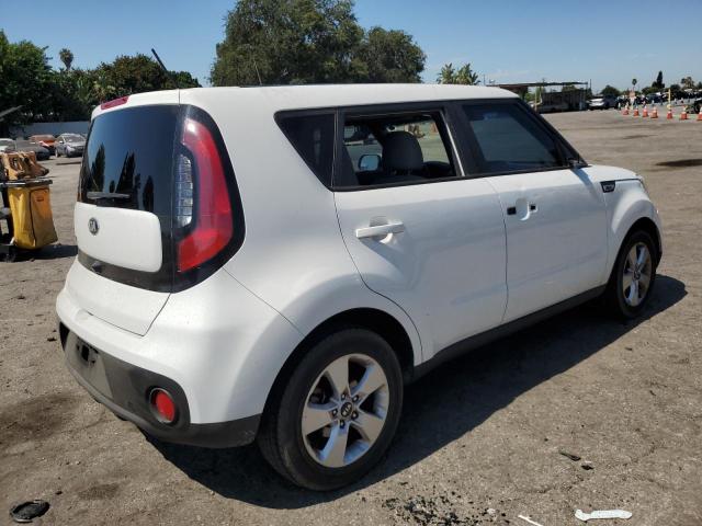 KNDJN2A29H7449455 - 2017 KIA SOUL WHITE photo 3