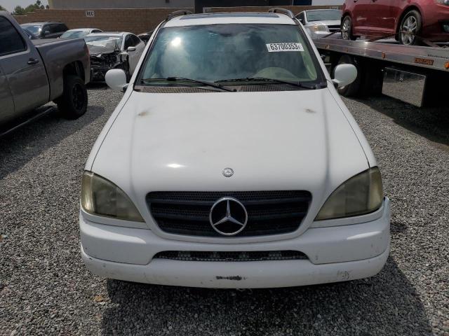 4JGAB54E5YA214758 - 2000 MERCEDES-BENZ M-CLASS 320 WHITE photo 5