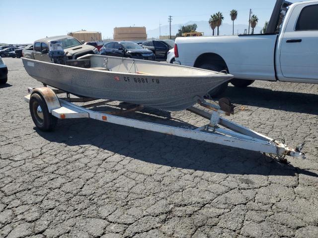 2000 GREGOR BOAT, null