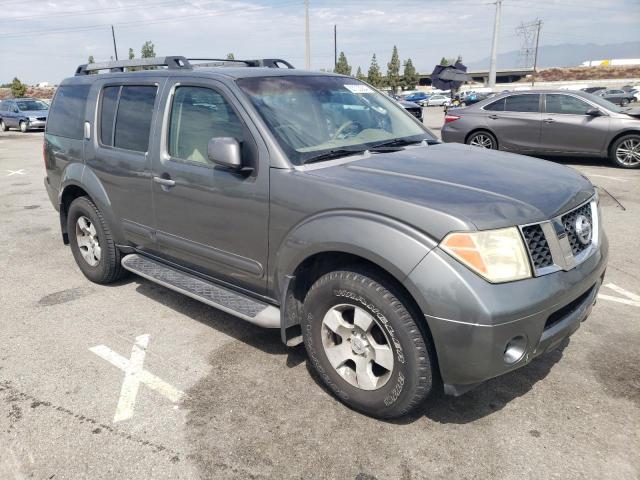 5N1AR18U75C771015 - 2005 NISSAN PATHFINDER LE 灰色 照片 4