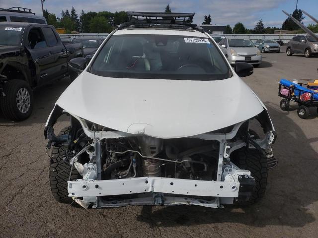 JTMJFREV9HJ166664 - 2017 TOYOTA RAV4 SE WHITE photo 5