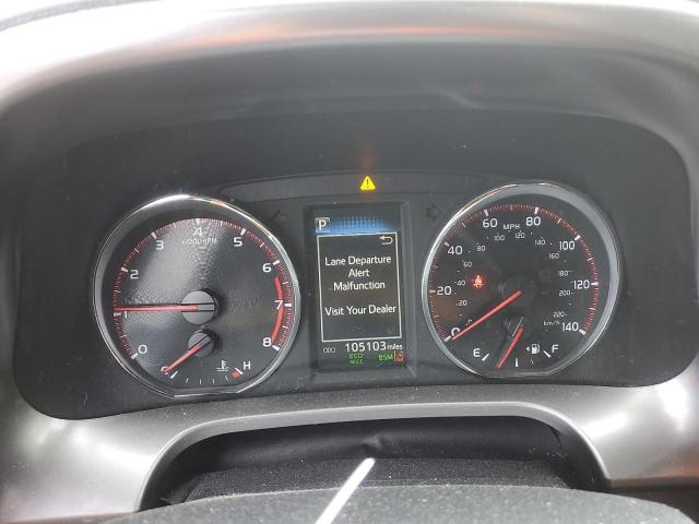 JTMJFREV9HJ166664 - 2017 TOYOTA RAV4 SE WHITE photo 9