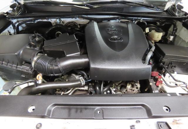 5TFAZ5CN0MX115399 - 2021 TOYOTA TACOMA DOUBLE CAB WHITE photo 7