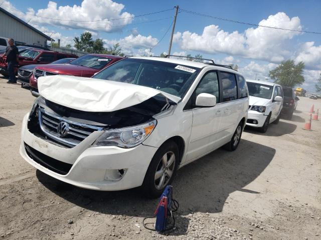 2V4RW3DG3BR691585 - 2011 VOLKSWAGEN ROUTAN SE WHITE photo 1