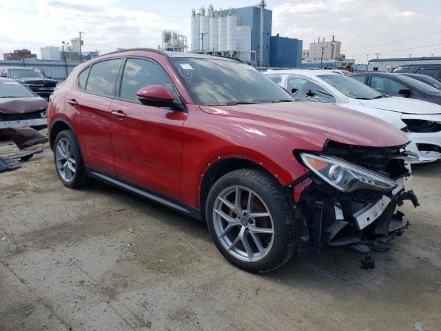 ZASFAKNN1J7C17130 - 2018 ALFA ROMEO STELVIO TI SPORT RED photo 4