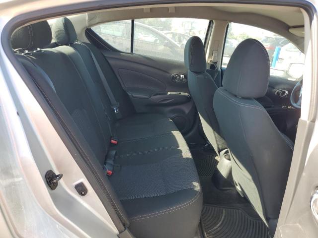 3N1CN7AP4KL873441 - 2019 NISSAN VERSA S SILVER photo 10