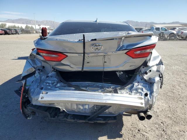 4T1B11HKXKU735335 - 2019 TOYOTA CAMRY L 银色 照片 6