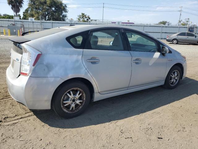 JTDKN3DU3A0137735 - 2010 TOYOTA PRIUS SILVER photo 3