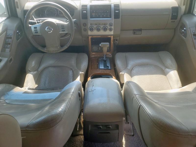 5N1AR18U76C673748 - 2006 NISSAN PATHFINDER LE WHITE photo 8