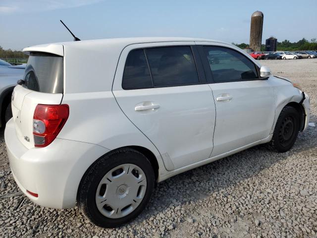 JTKKU4B49C1017519 - 2012 SCION XD WHITE photo 3