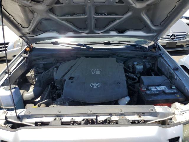 3TMJU4GN8BM124003 - 2011 TOYOTA TACOMA DOUBLE CAB PRERUNNER SILVER photo 12