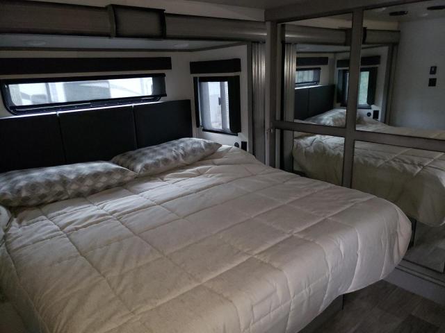 4YDF3122XM4702389 - 2021 KEYSTONE MONTANA CREAM photo 9