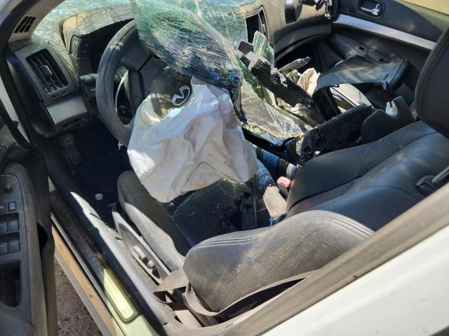 JN1CV6AP3BM300868 - 2011 INFINITI G37 BASE Weiß Foto 8